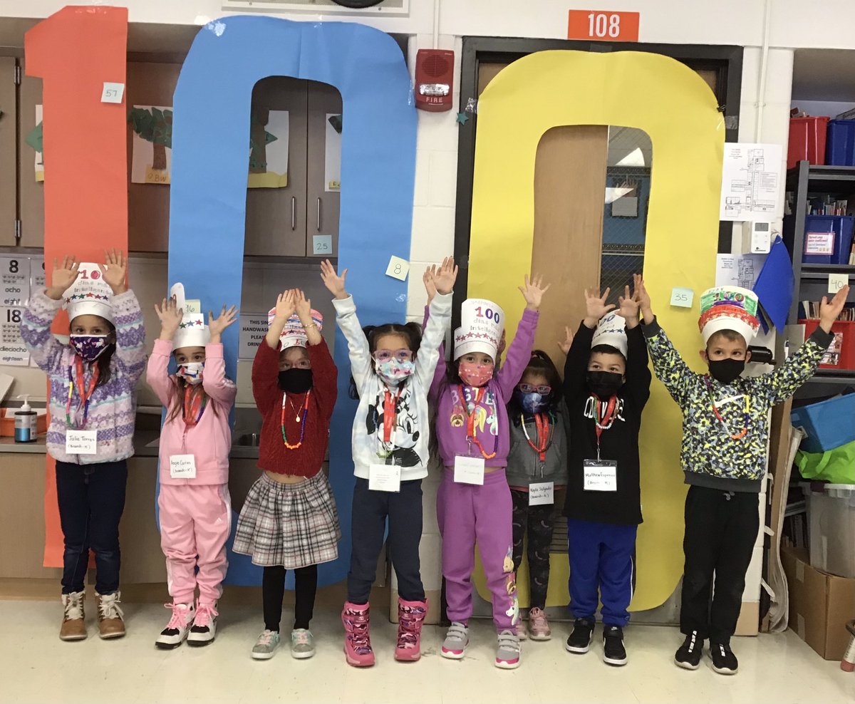 BraaschsBunch's tweet photo. ¡100 días en Kínder!  100 days in kindergarten! https://t.co/F7MIsjjWVI