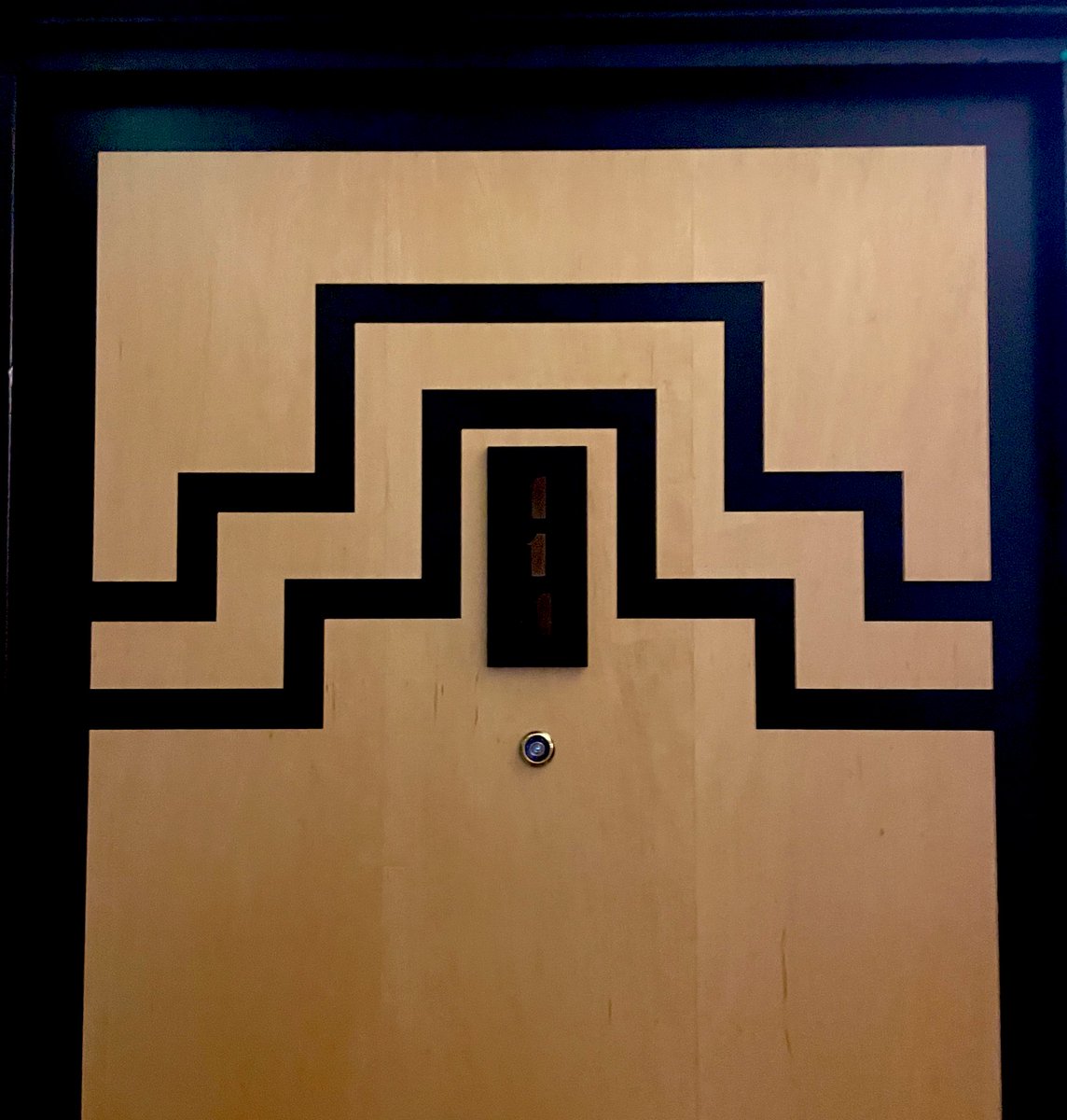 abstract_news's tweet image. Fab to be back in the swing of things with more #liveevent site visits. Today we were in Leeds @TheQueensQ 👸🏼✨ The refurb is stunning &amp;amp; shows off the rich history of the listed building.  #eventprofs #Leeds #MondayMotivation ❤️✨✅