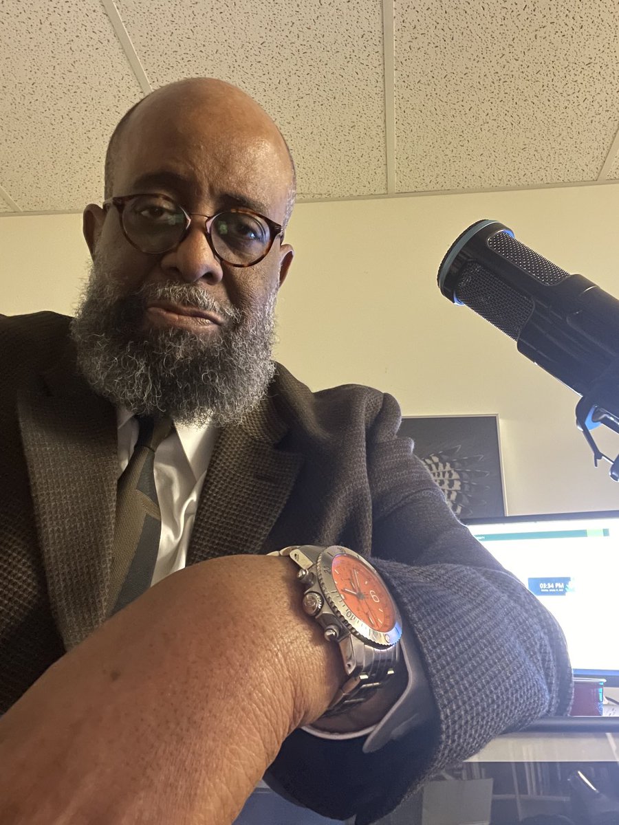CarlTaylor_'s tweet photo. Out here today working hard.  Reading and observing in projects to combat the ignorance...we b in recording documentaries, podcasts and traditional interviews...😎 A Good day https://t.co/m8KqgTxY2z