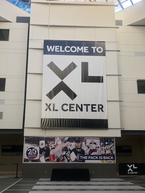 AquilineDrones's tweet photo. How do #dronepilots fly their #UAV during the snowy #winter months? By taking the #flighttraining operation indoors! Thanks to the Captial Region Development Authority &amp; @XLCenter in #downtown #Hartford for hosting our #flighttothefuture students in your spacious arena!
#UAS https://t.co/55vbIsW23g