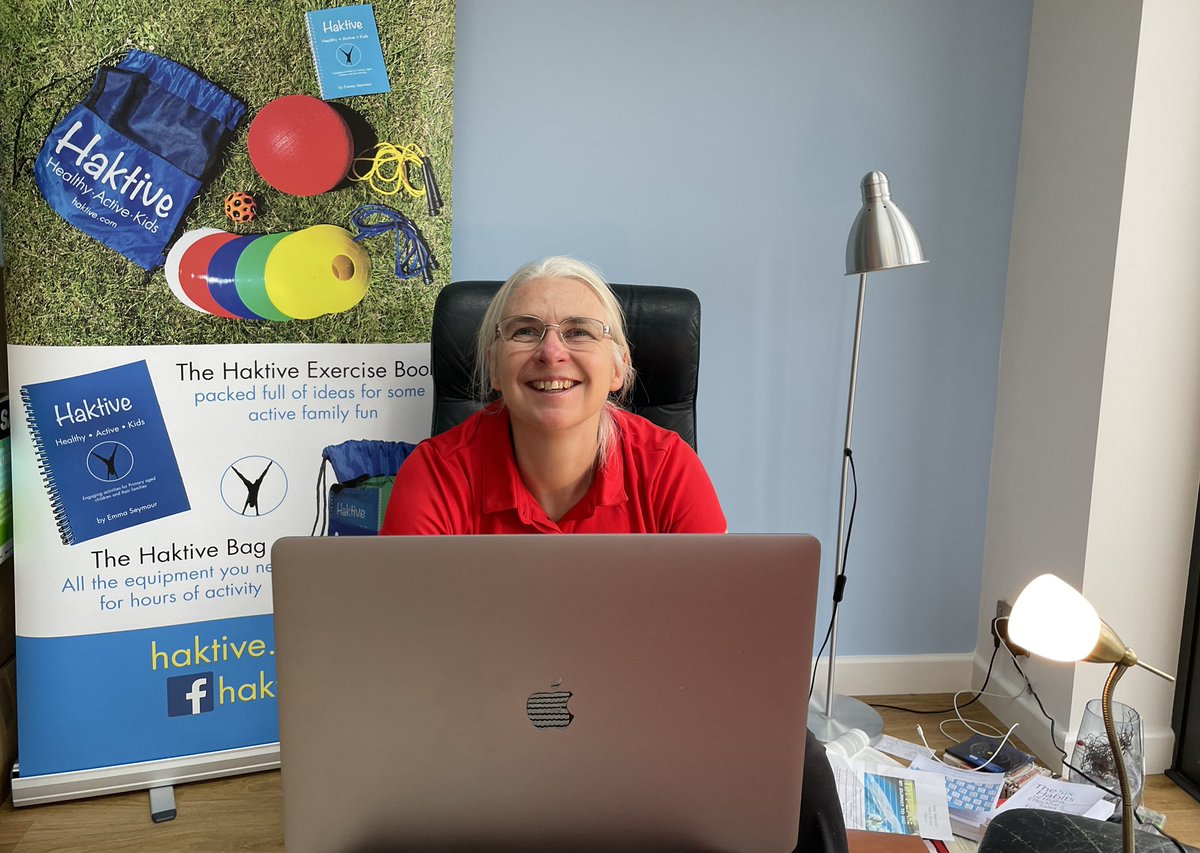 haktive's tweet photo. So energising  to be part of the “Engaging families in physical activity” panel at the Active Oxford conference today. Loved hearing the experiences and opinions from  Seun @streettaghq, Emma @OxfordHub and Harry @Cherwellcouncil with great questions from Josh @activeoxon https://t.co/DkdeEndAH5
