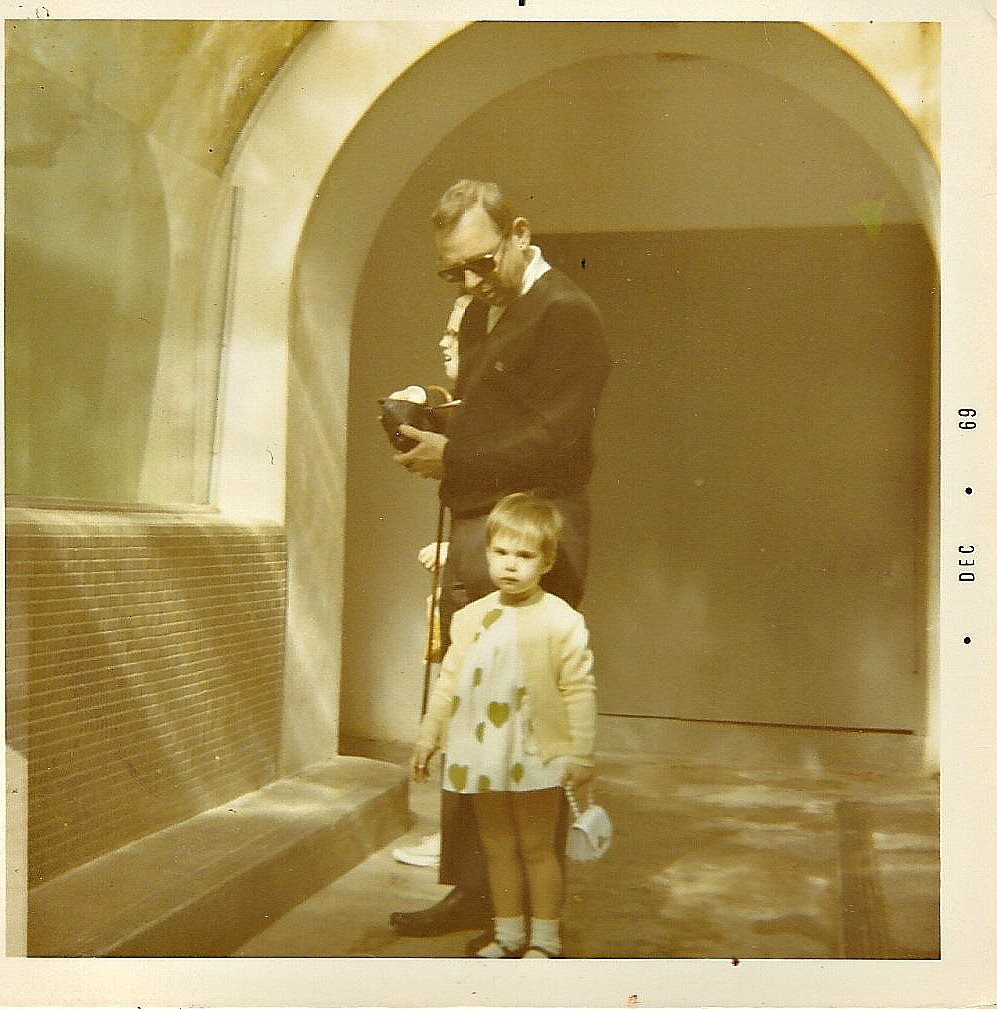 A grief Love letter. Mourning my sweet Daddy 3 years later. traceylee.love/love-notes/202… 
#grief
#selflove #mourning
#deathinparadise #howtogrieve #fatherdaughter