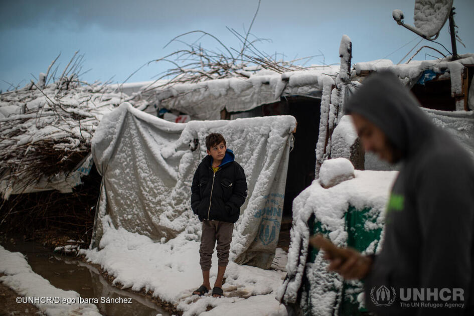 UNHCRUK's tweet photo. Being displaced from home during the cold winter months can put refugee families’ lives at risk.
Your support can keep them safe and warm. #CommitToKindness https://t.co/QKEtqnx9s1 https://t.co/CH8zomWUkz