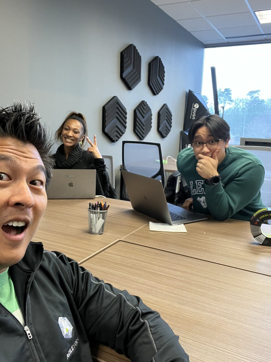 AgilePeter's tweet photo. Marketing meetings can be fun. #TeamEmrit #atlanta https://t.co/4KXFqkZYl4