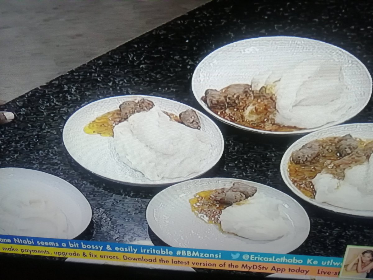 theebarlady's tweet photo. Yoh aii mara nama e kae 😂😂😂😂 #BBMzanzi https://t.co/pKAbZtyA3I