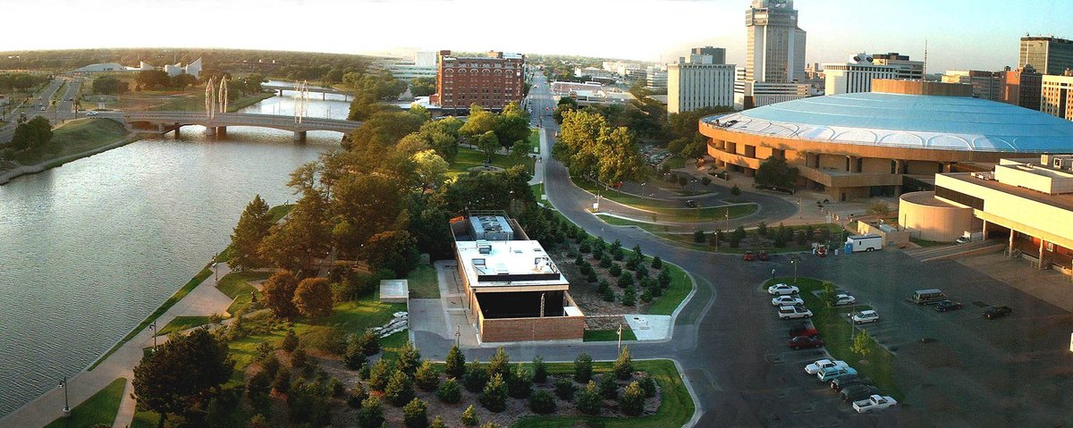 DmPrinters's tweet photo. We are thankful to be working in such a vibrant city and are looking forward to printing for you in 2022! https://t.co/yTgohtYXBg