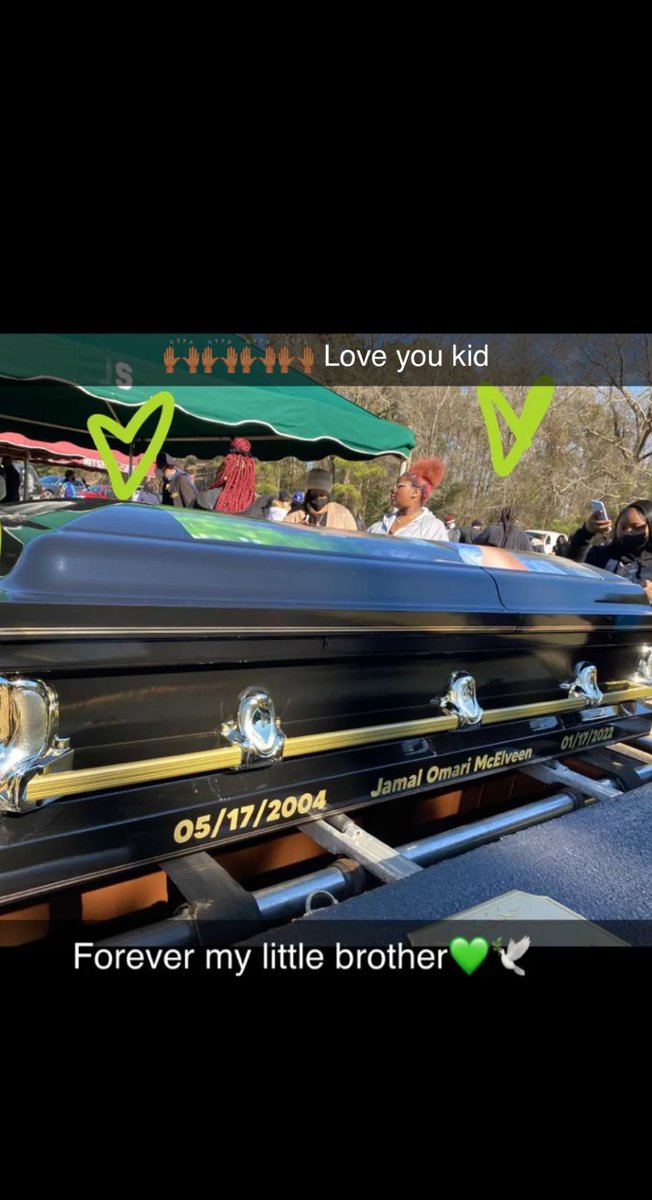ObMikeSweeney's tweet photo. 🥺 born on the 17th passed away at the age of 17 on the 17th day of  Jan. Help me to understand it 😔 https://t.co/QJEpMLPL5Y