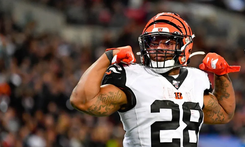 Najee Harris replaces Joe Mixon on the AFC #ProBowl roster. 

The two running backs went to high school 8 miles apart in Northern California. In 2013, Harris was a freshman at Antioch High when Mixon was a senior at Freedom High, both competing in the Bay Valley Athletic League