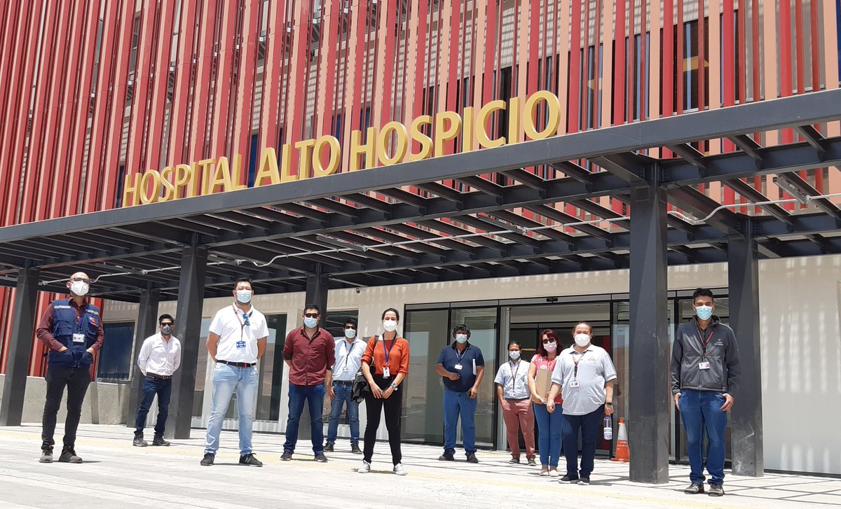 Saludtarapaca's tweet photo. #ChileseRecupera En el marco de la revisión de procesos clínicos el director del Hospital #AltoHospicio Aníbal Lobos junto a los equipos de las Divisiones de Gestión de la Red Asistencial e Inversiones de @ministeriosalud visitaron el nuevo recinto e inspeccionaron proyectos https://t.co/2RVoxZXg1F