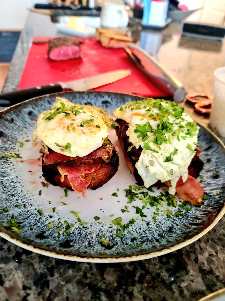 <a href="/Monktastic7/">Becca</a> made a killer breakfast.