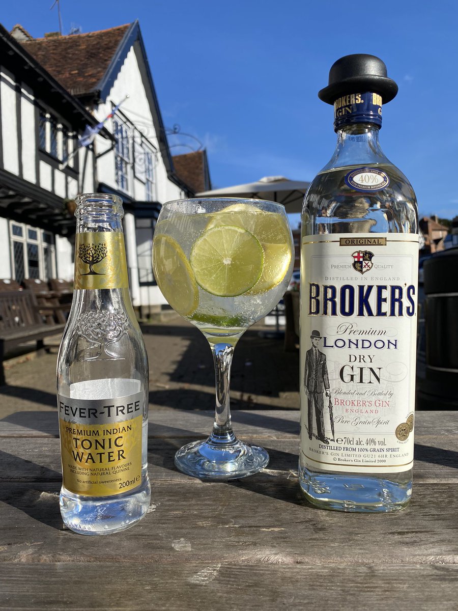 This week’s Gin Of the Week is Broker’s premium dry Gin🍸🍸

-
-
#pub #pinner #harrow #gin #ginoftheweek #brokers @brokersgin #brent #ginoclock #drinkaware #london