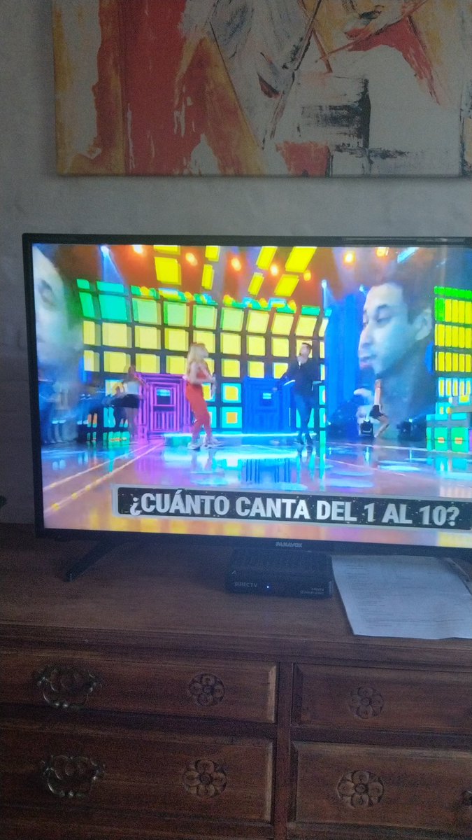 Lilian91476414's tweet photo. Desde Uruguay viendo a la diosa de @laufer4  !!! https://t.co/rVwMoFmmqr