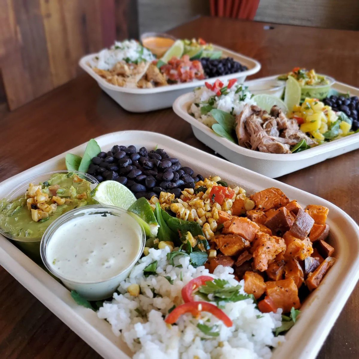 OriginalNFV's tweet photo. RT @OxbowPubMarket #Napa
It's Monday and fueling up with a power bowl from #CCASA An #InnovativeTaqueria!
loaded with nutrients and sustainably sourced, grown, and harvested ingredients - swap out for veggies to make it #vegan too
#OxbowPublicMarket
https://t.co/eW5OE5vE0X https://t.co/Vkk4lTVZ2V