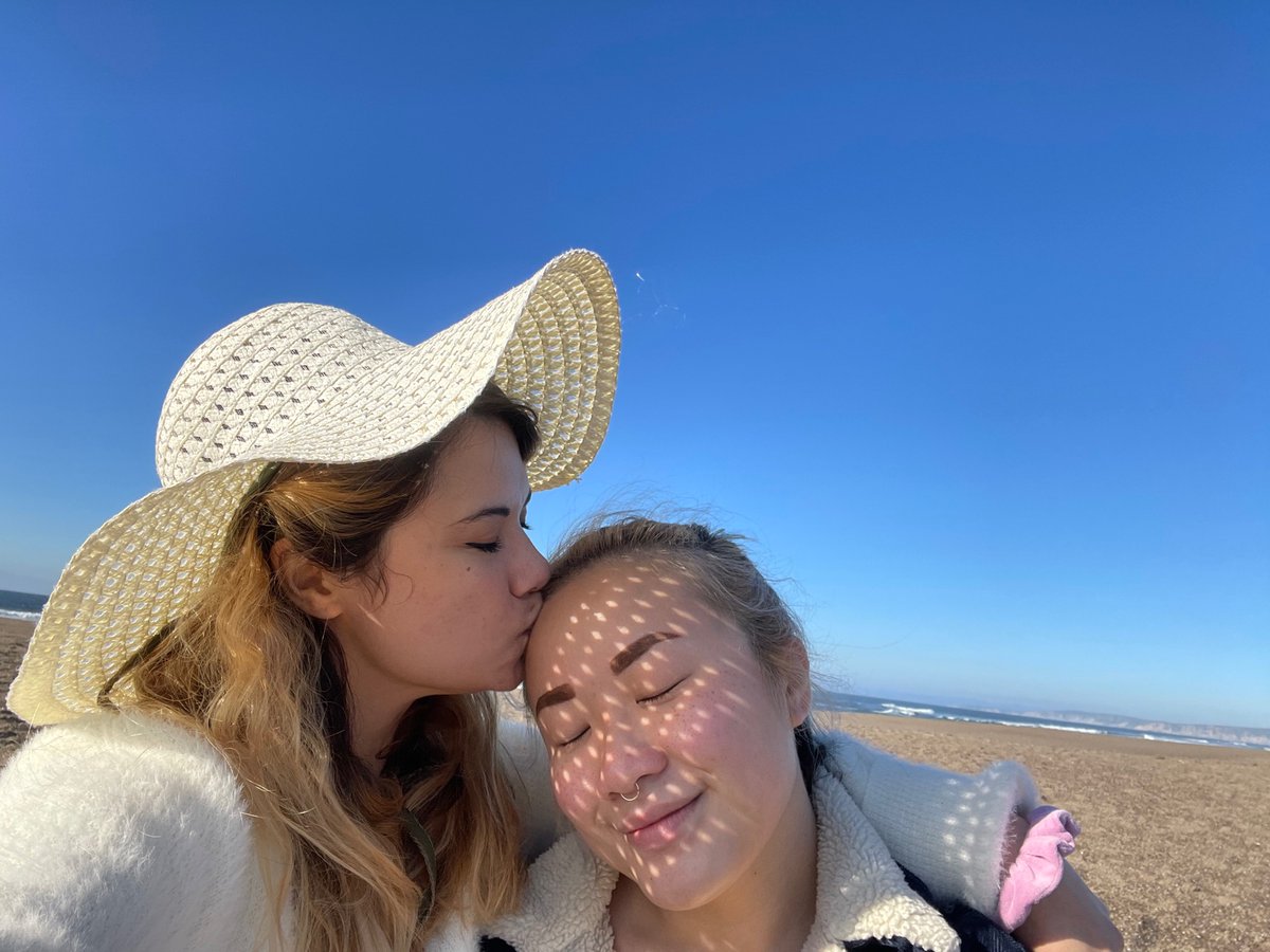 aImondcoin's tweet photo. as of yesterday i am TWO YEARS ALCOHOL-FREE! celebrated at pt reyes with the best grilled cheese of my LIFE https://t.co/WUrud65etQ