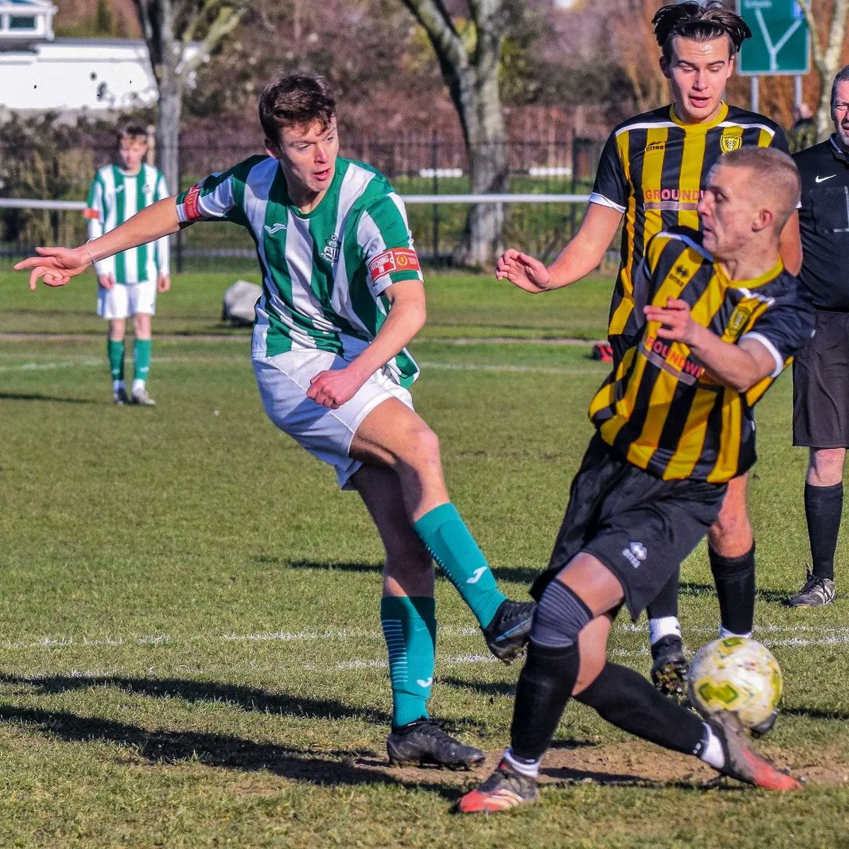 JeffreySoley's tweet photo. Sunday 30/01/22 Southend Manor Youth U18 EJA v Great Wakering Rovers Youth U18 EJA Southchurch Park, Southend. Ninth @EJALeague game of the season for @GWRu18, as the 2 sides face up for the first time this season. Tough conditions but good away win as Rovers run out 0-2 winners. https://t.co/I3jLBifRBP