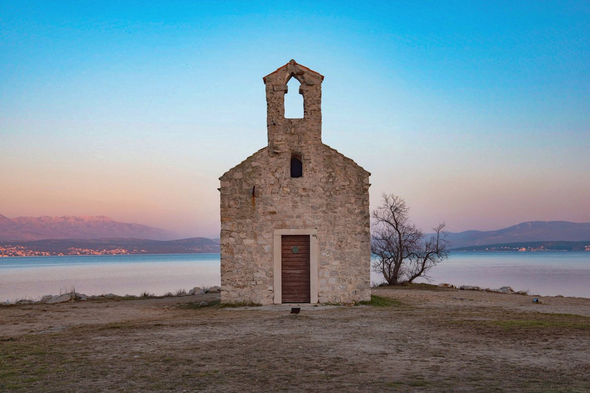markolonic's tweet photo. Iz Posedarja s ljubavlju 2 
#croatia 
#Travel https://t.co/YxJfmxGt5h