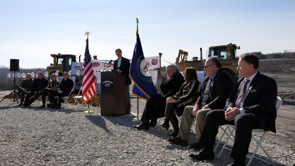 GovAndyBeshear's tweet image. Today was an exciting day in Eastern Kentucky as we broke ground on Cumberland Run, a new horse track that will help fuel our tourism and horse racing industries. Kentucky is the undisputed Horse Capital of the World and this will help fuel the future success of this region.