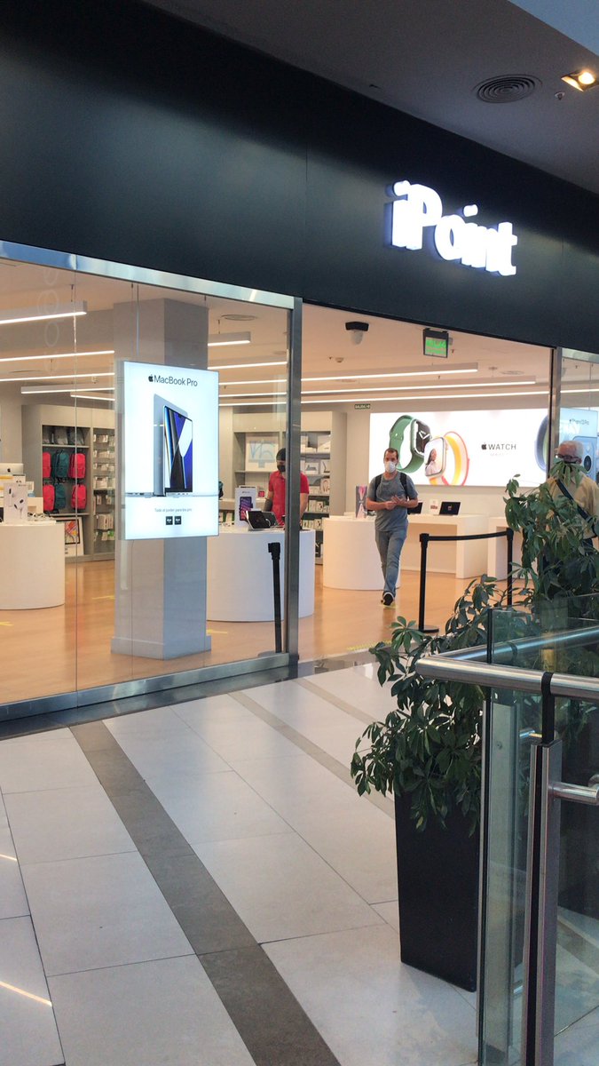 Una pena la mala atención de <a href="/iPointArg/">iPoint</a> de #altopalermo Shopping los empleados no tienen ganas de perder tiempo en asesoramiento. Éntre para comprar y me fui sin comprar 🥲