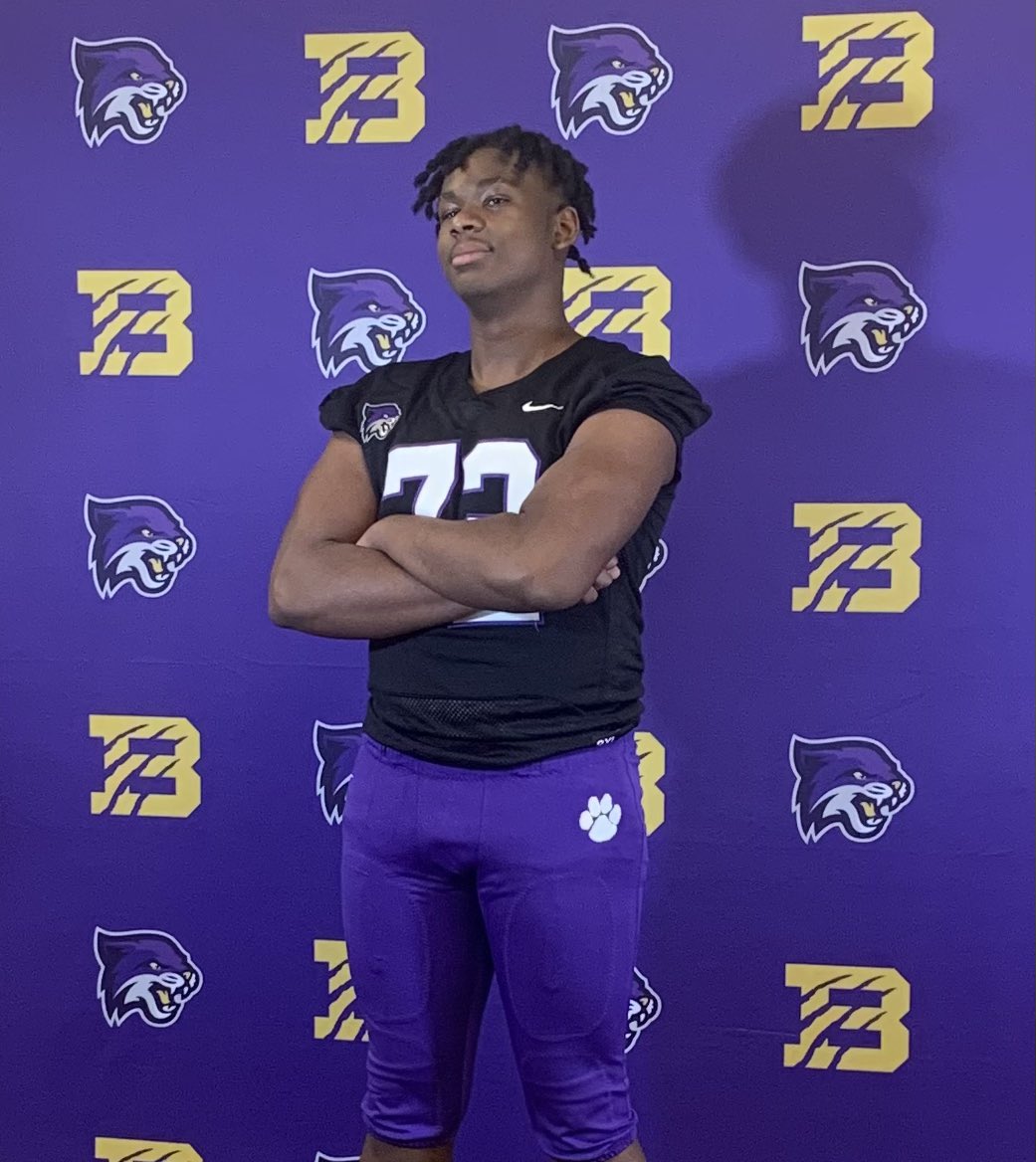 yaboichris31804's tweet photo. FULLY COMMITTED to Bethel University 🙏🏾💯. Thank you God for blessing me with this opportunity of a lifetime.@KWill_BU @Kico11_ @Coach_Sizemore_ @CoachHorton76 @BU_FootballTN @CoachBPete_BU https://t.co/sVdpqiDy4V