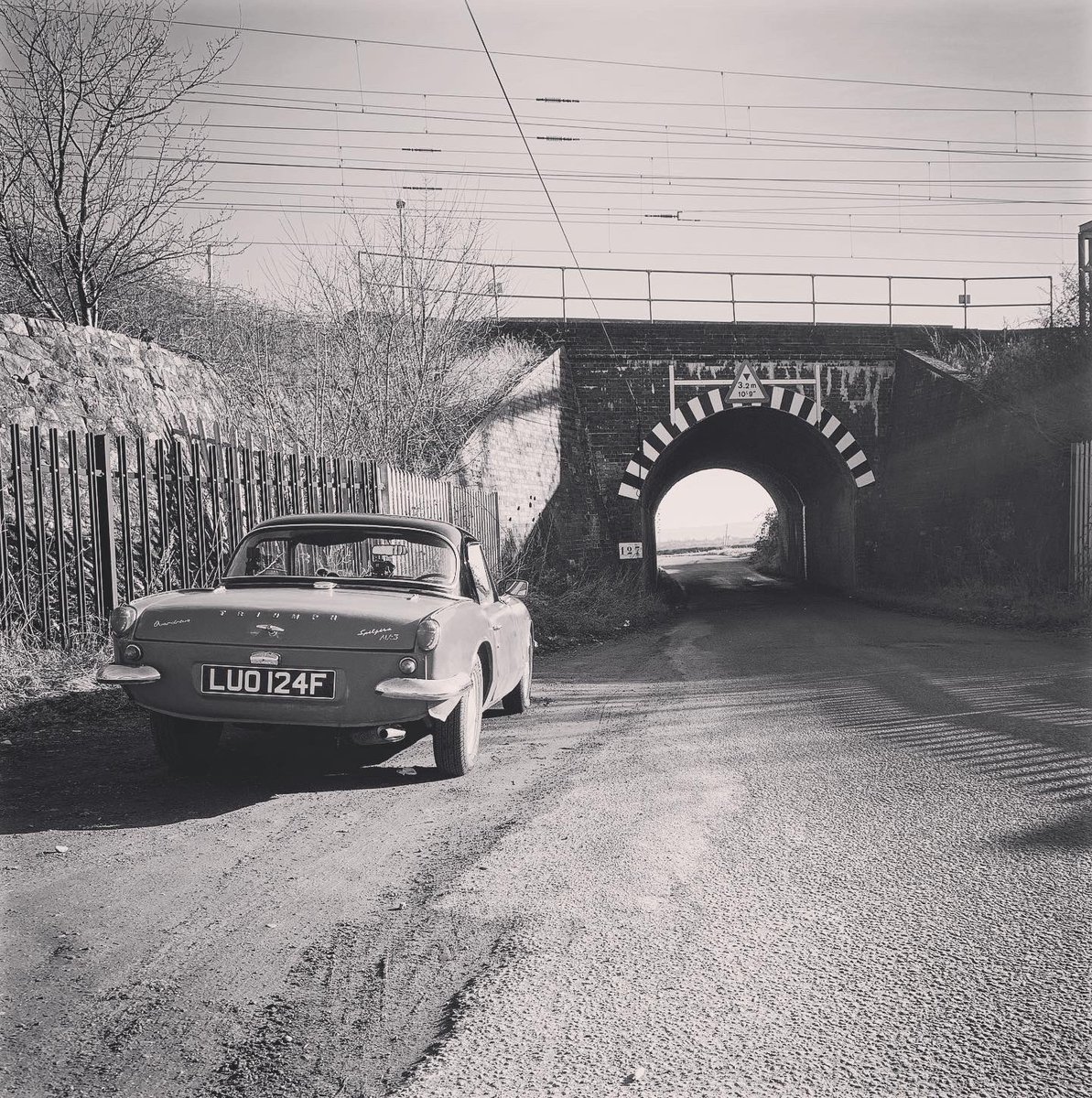 SteveDentonCars's tweet image. Step back in time with artistic licence and it’s 1963, The Great Train Robbery has just happened and Lou the Spitfire is the scene of the crime #LouTheSpitfire #greattrainrobbery #triumphspitfire #youtuber