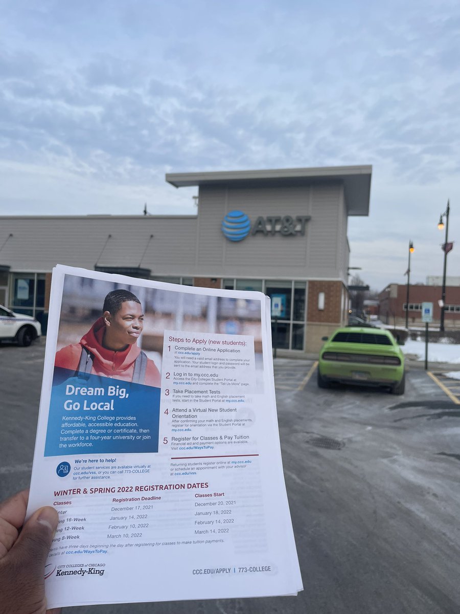 KKCRecruiterJG's tweet photo. I stopped by the AT&amp;T store located at 6232 S. Halsted to share the GREAT NEWS that our 12 Week Spring Term begins Feb 14! 

REGISTER NOW! 

#KKCDifferenceMaker #DreamBigger @KKCEnrollment @KK_College https://t.co/JEnFpe1JZV