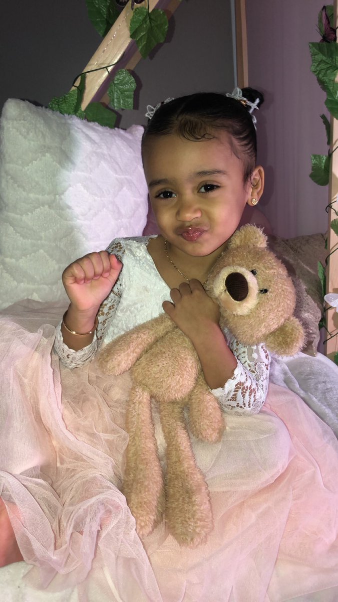 Chris_cpd3's tweet photo. Happy 4th birthday to daddy’s little princess Milani Leia.. I love you to the moon and back and back around it,watching you grow and learn everything each and every day is such a great feeling as a father I can’t thank the man above anymore for bringing you to my life love you https://t.co/u5qS32wEtC