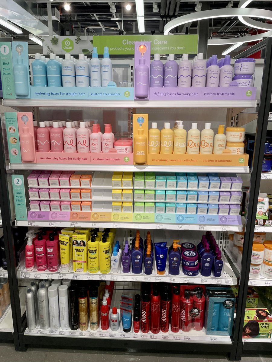 TargetHannah's tweet image. No better way to kick off Q1 than brand new hair care and bath products! 🛁💁🏽‍♀️ Way to go T3374 POG team on these beautiful sets! 🎯❤️