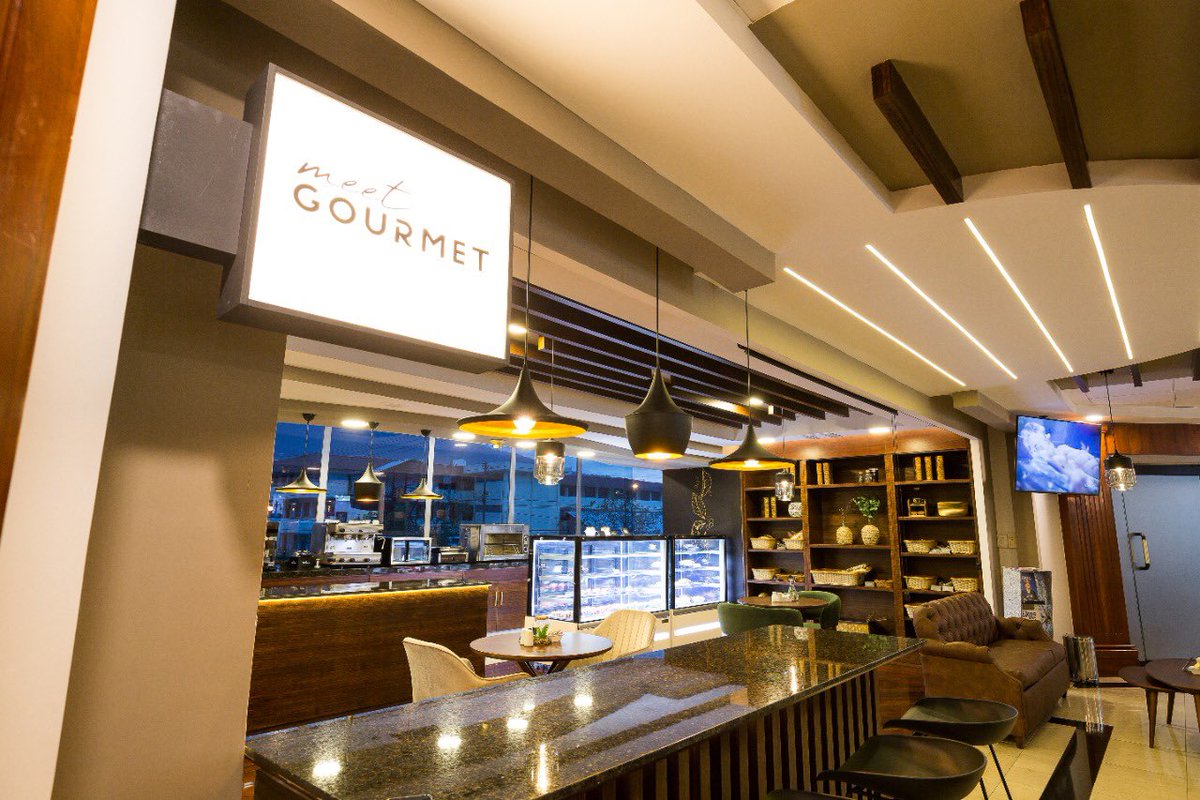 Uno de los mejores cafés del mundo lo tiene el Ecuador. En nuestra renovada cafetería Meet Gourmet lo puedes encontrar y degustarlo con una increíble vista.                  

#meetgourmet #coffee #ecuador #lonuestro ☕️