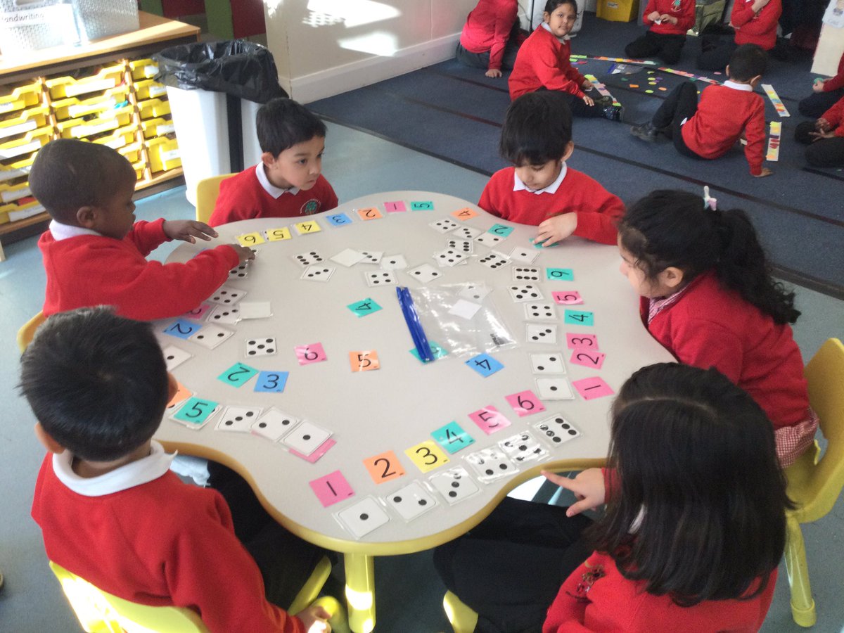 MrsBegum2's tweet photo. Yellow class had a fantastic time in maths making patterns ! 
@MrsBegum2 @RecBps @MissChick14 https://t.co/fV7UOGtG8V