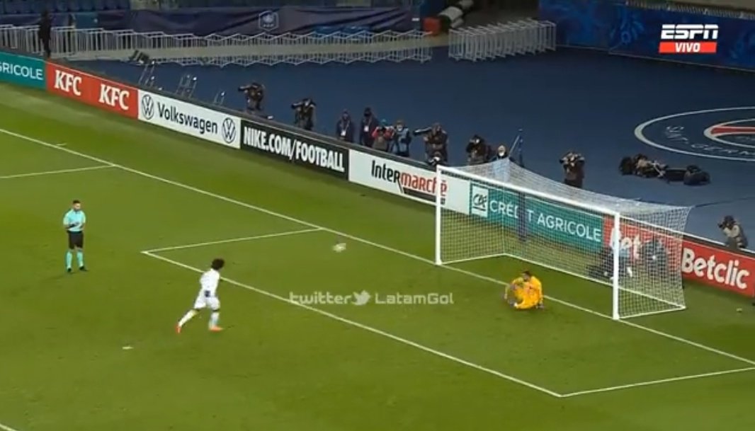 Pesgrau's tweet photo. Imagina ser eliminado da Copa da França tomando gol de cavadinha do Dante kkkkkkkkkkkkkkkkkkk 

ISTO É PSG! https://t.co/Gp1r6qlZLA