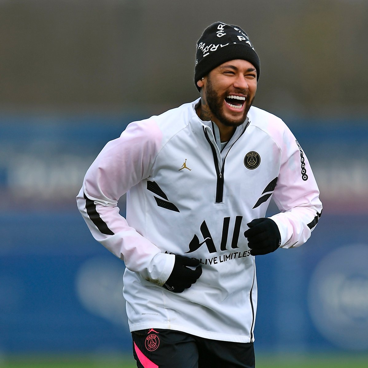 futtmais's tweet photo. Neymar faz muita falta ao PSG.

Quem ousou dizer que o time era melhor sem ele é MALUCO. https://t.co/g9XBc0NKcF