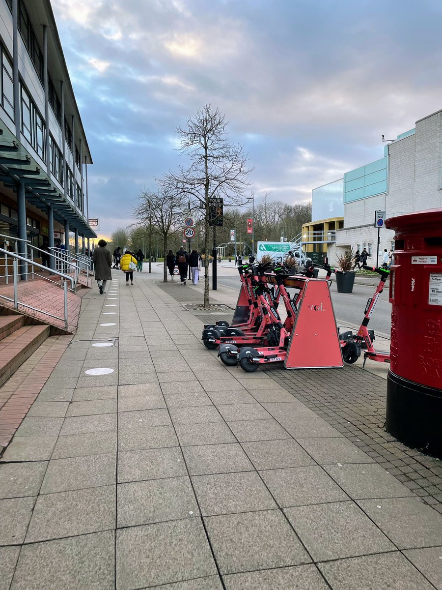 We were delighted to host Accessibility Officers from @unibirmingham and @UCLEstates today who joined Jenny on a tour of @warwickuni campus and shared experiences. Highlights included the new Faculty of Arts facilities (another Changing Place!) and considerate eScooter parking. https://t.co/Iwfa5nV4zP