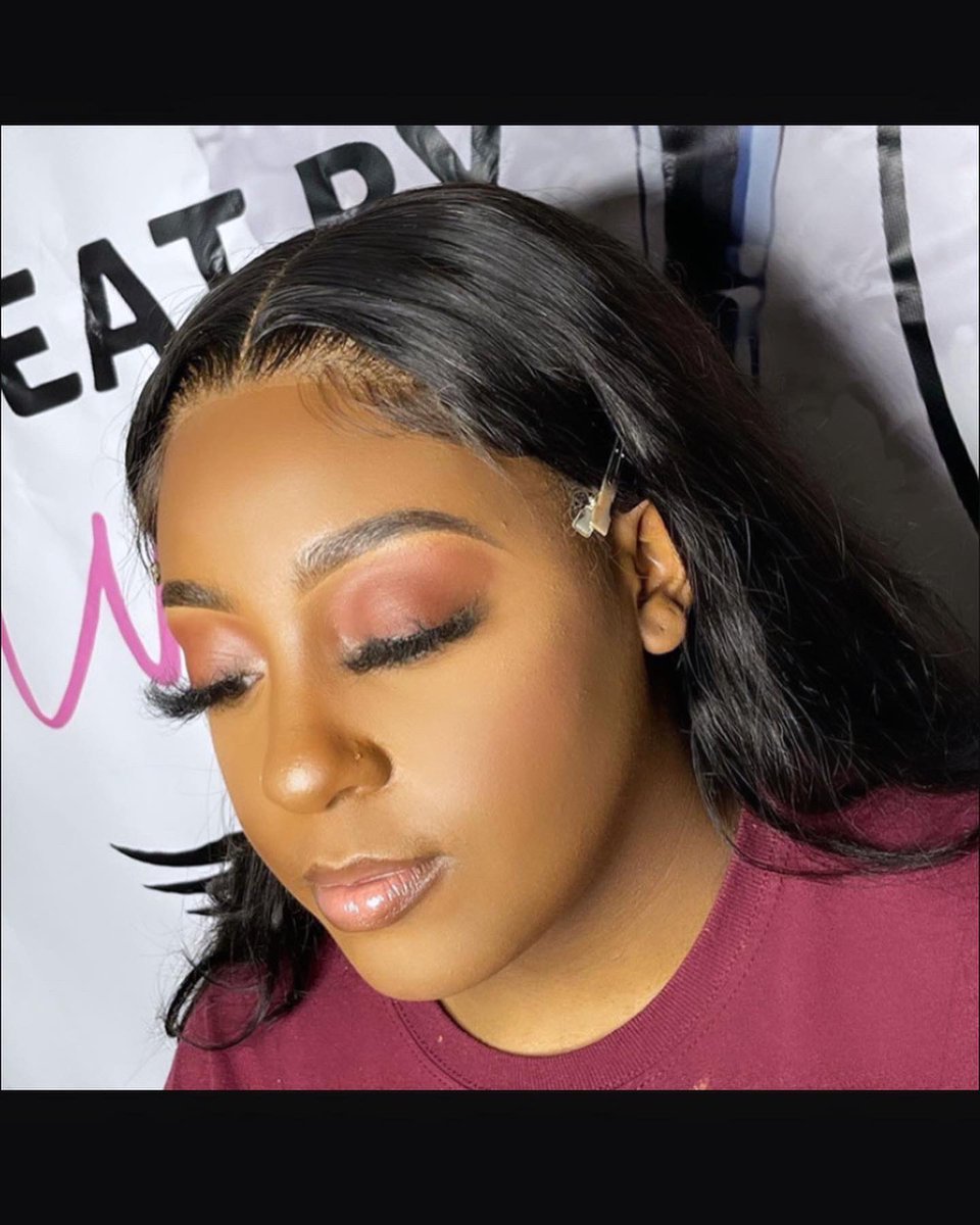 3BW___'s tweet photo. Introducing #MakeupMondays with 3BW💞💰 Book our MUAs you won’t regret it!
In order: @ravendixonn @crownedby.cenya (on IG) @ashyahhzyere @__xxPrincess_ https://t.co/JSuZpCLdV7