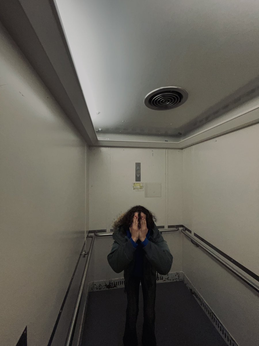 luizy2k's tweet photo. in da elavator only goin uP! https://t.co/leuQSJK5R0