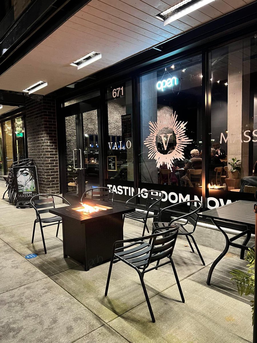 Start your week off with some wine on the waterfront! We’re open Monday-Friday, 2pm – 8pm and Saturday &amp; Sunday, 12pm – 8pm!