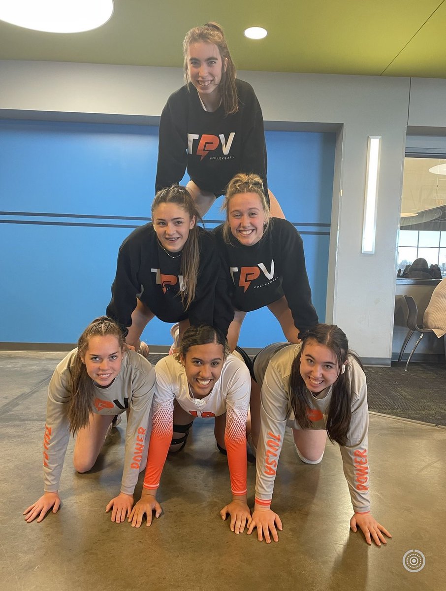 Layla Lenex tweet media