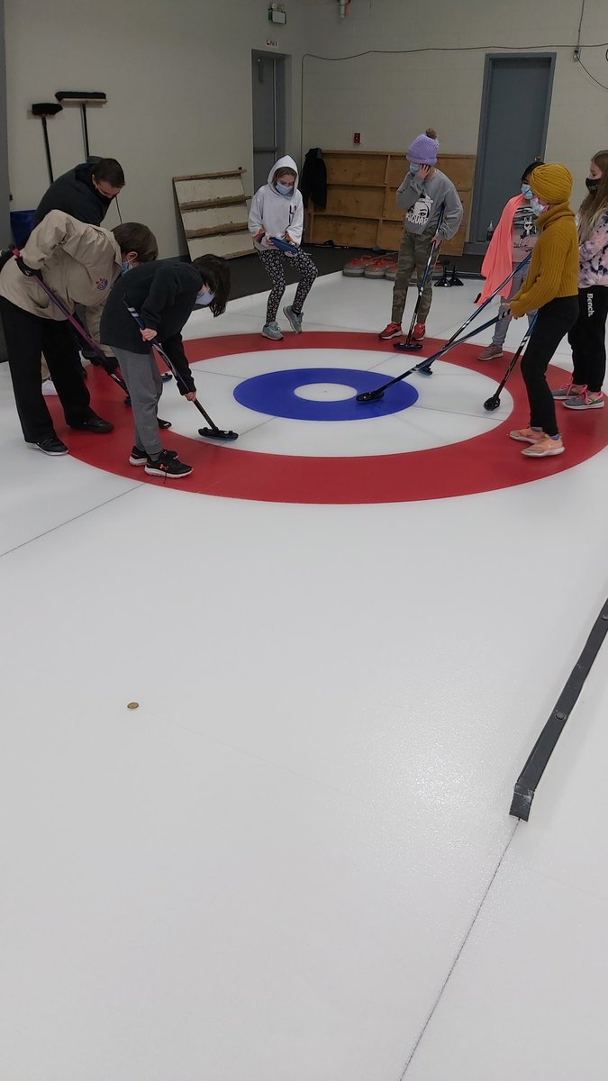 Mr_T_Hamilton's tweet photo. The Ride to Curl program!  The students loved it, lots of laughs and some natural curlers.  @CurlingCanada many of the students had not played before today.  Looking forward to next time!  @CurlSaskatoon @CURLSASK #inthehouse #sylviawasacurlertoo https://t.co/5Ip4gwNBxF