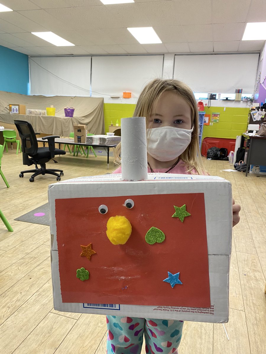 MrsJenLasater's tweet photo. Students were given free time to build something, here are some creations! #rileyearlylearningcenter #3yroldpreschool https://t.co/oa7ZlGTsPC