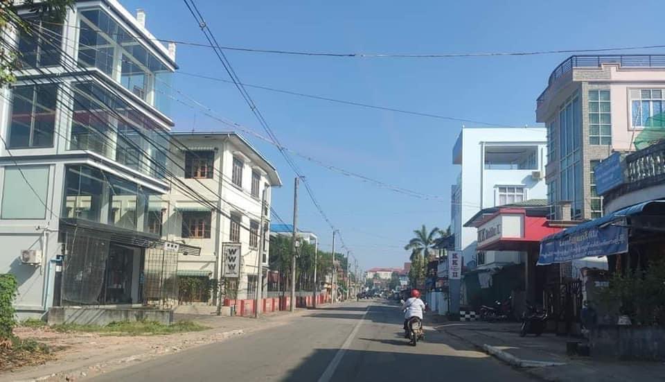 TTFR__Myanmar's tweet photo. Dawei is shut down by the powerful locals. Silence is the loudest scream. We are participating in #SilentStrike
#RedCampaign_1YearOfRevolution
#2022Feb1Coup
#WhatsHappeningInMyanmar https://t.co/KWqqt17GDT