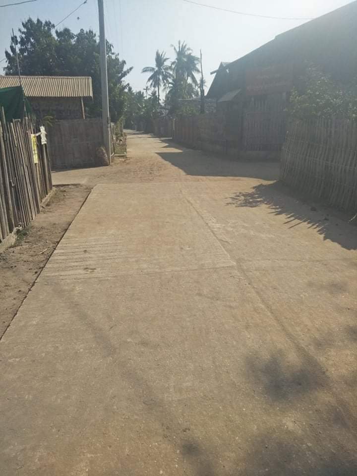 ec_chawlay's tweet photo. The never cold-blooded Shwe Nwe Blood Strike in Sagaing's #Yinmarbin township, joined the anti-dictatorship #SilentStrike this morning, without going outside.

#RedCampaign_1YearOfRevolution
#2022Feb1Coup
#WhatsHappeningInMyanmar https://t.co/KS8Dz0kpDN