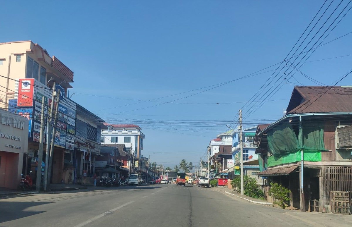 #Silent Strike in Myanmar
Scenes of Dawei – the capital city of Tanintharyi region in the southern sphere of Myanmar.  Shops are open, but people are clearing in the lead up to the start time of Silent Strike at 10:00 am.