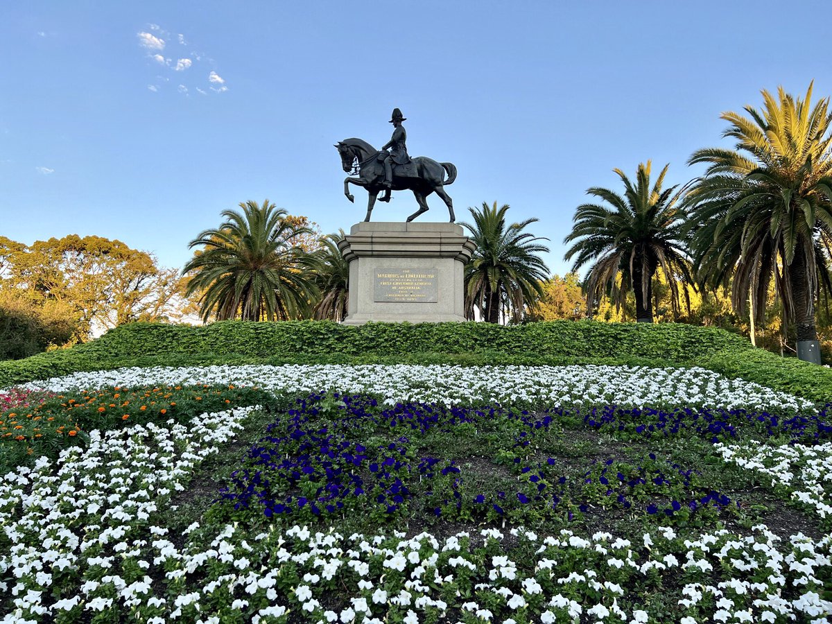 Dariusphoto's tweet photo. Marquis of Linlithgow Memorial
#Melbourne #shotoniphone13pro https://t.co/1cFlg5ngpk
