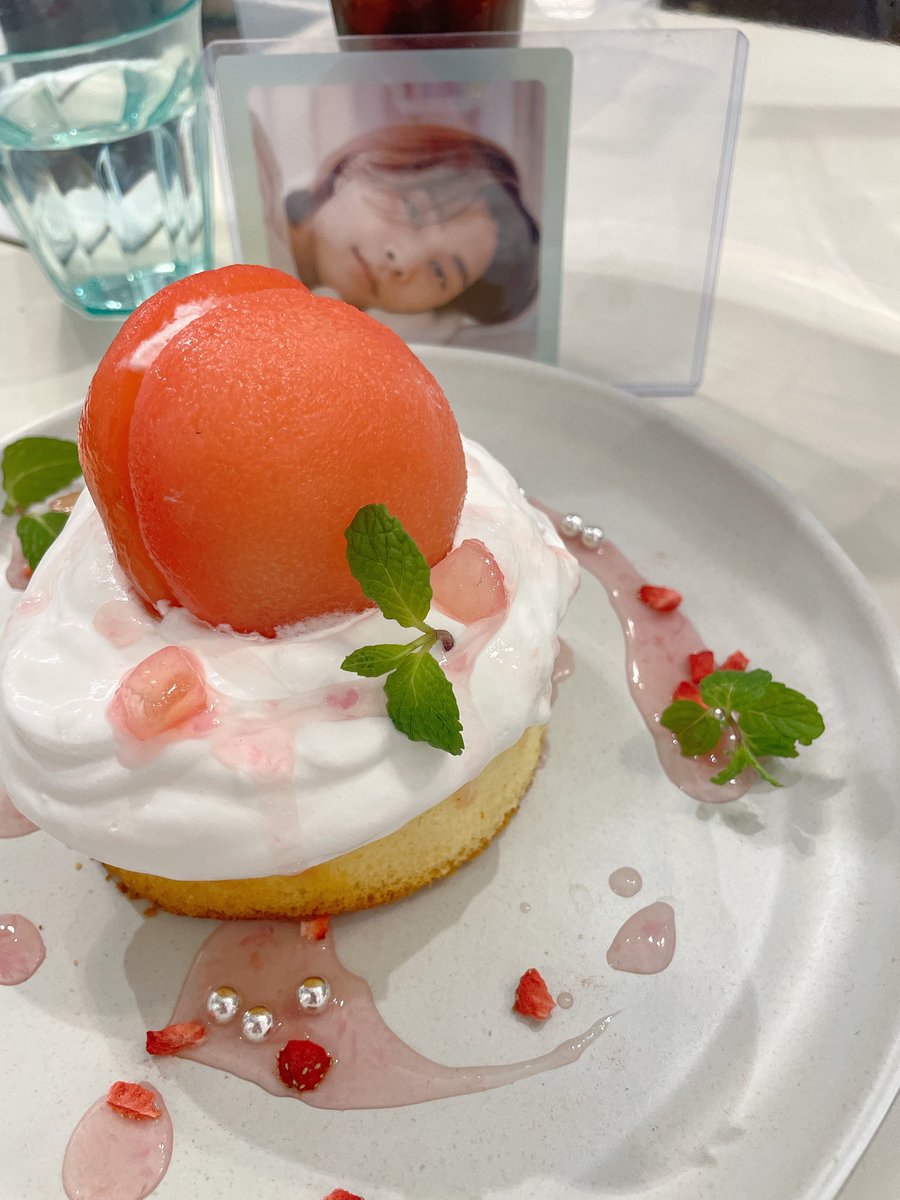 FKe9An5aUAc5VY0?format=jpg