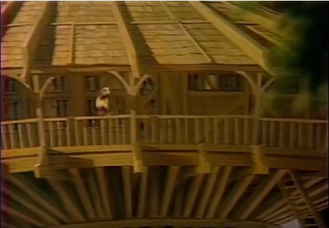 PhilSzostak's tweet photo. The very safe handrails of #StarWars, a not-at-all comprehensive photo thread 4/4
#SoloAStarWarsStory #TheRiseOfSkywalker #StarWarsHolidaySpecial #SpaceOSHA https://t.co/YlUOILrY7G