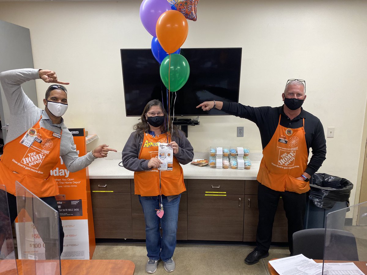 Tre Hearst (@tre_thd) on Twitter photo ✨SHINE BRIGHT LIKE A 💎 ✨ COS Anneen joined the diamond club today! Congrats Lady!! <a href="/leighmartin44/">Leigh Martin</a> @CathyAlmaguer ✨SHINE BRIGHT LIKE A 💎 ✨ COS Anneen joined the diamond club today! Congrats Lady!! <a href="/leighmartin44/">Leigh Martin</a> @CathyAlmaguer