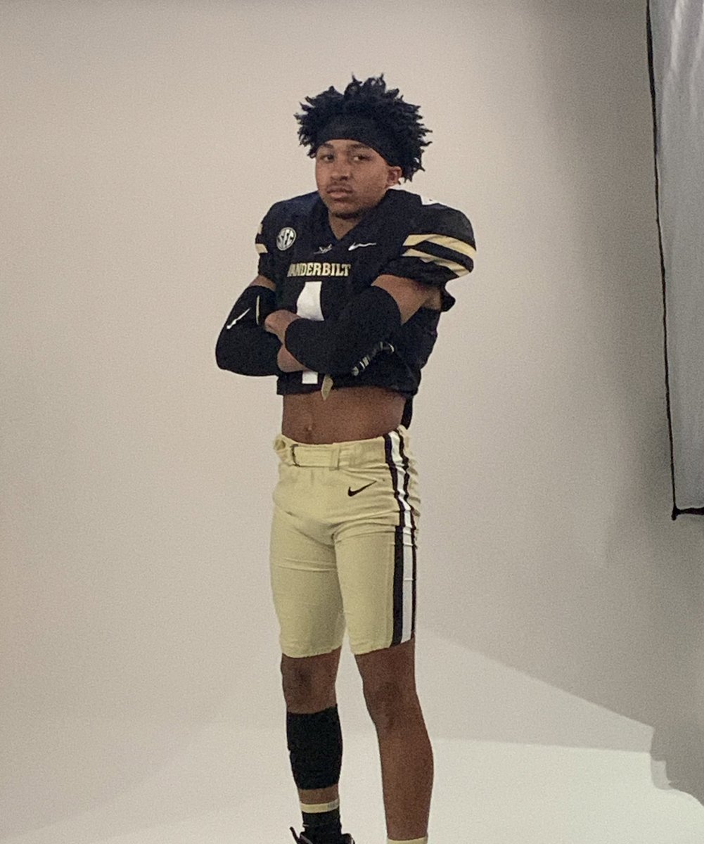 Had a great time at Vanderbilt last weekend! Thank you for the junior day invite and tour around campus!!! <a href="/CoachAlexBailey/">Alex Bailey</a> <a href="/Coach_Minter/">Jesse Minter</a> <a href="/VandyFootball/">Vanderbilt Football</a> <a href="/GreenHill_Hawks/">Green Hill Football</a> <a href="/RecruitTheHill/">Green Hill Recruiting</a> <a href="/Jcrouch17/">Coach Crouch</a>