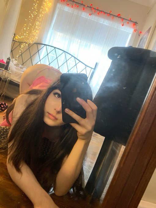 Smolrug's pics and videos FKeIYnOUUAAYLSt jpg:small preview