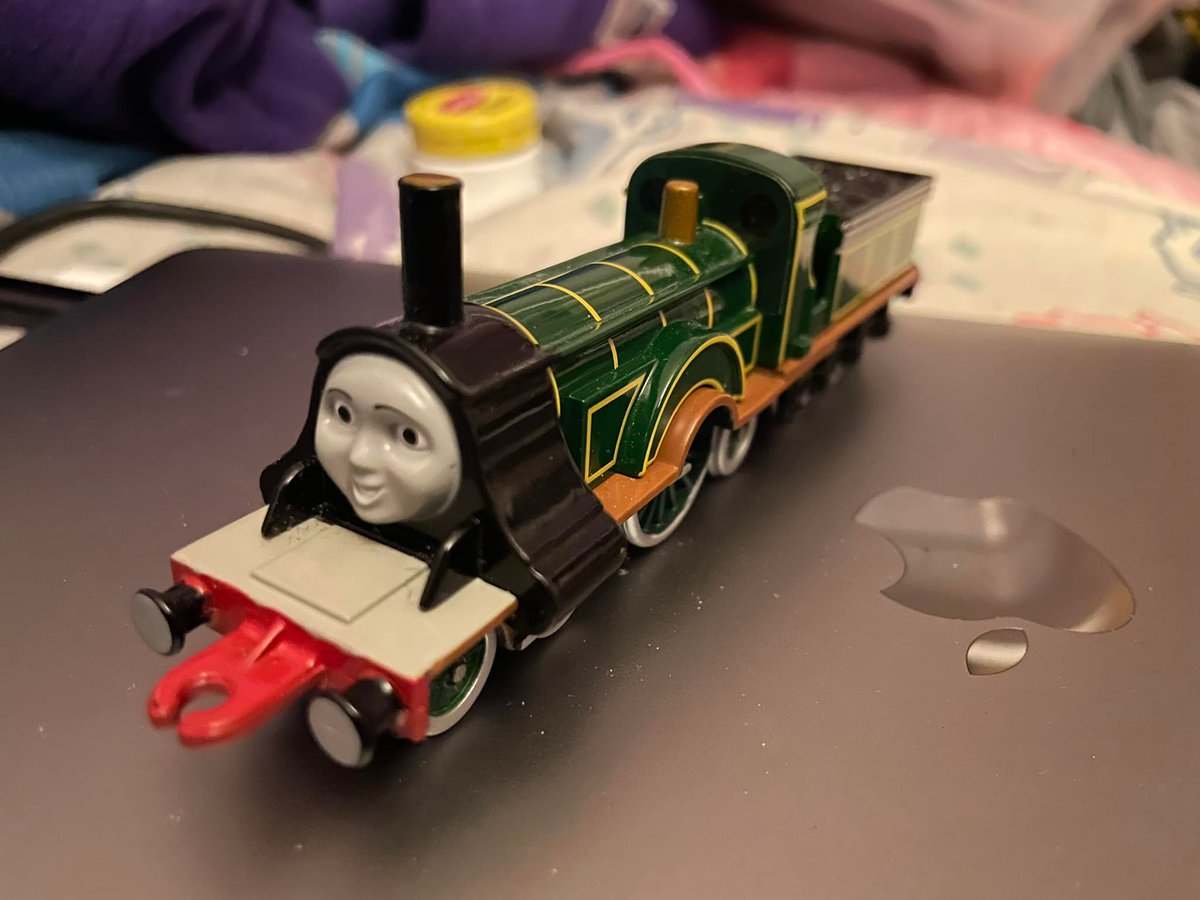 InstaChelsea92's tweet photo. ERTL Emily! @RPatterson25, I especially know you got me this one. I was really excited to get her. #thomasandfriends #emily https://t.co/7SrnDYGXxs