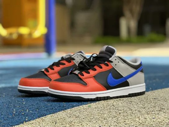 nike dunk 75th anniversary knicks