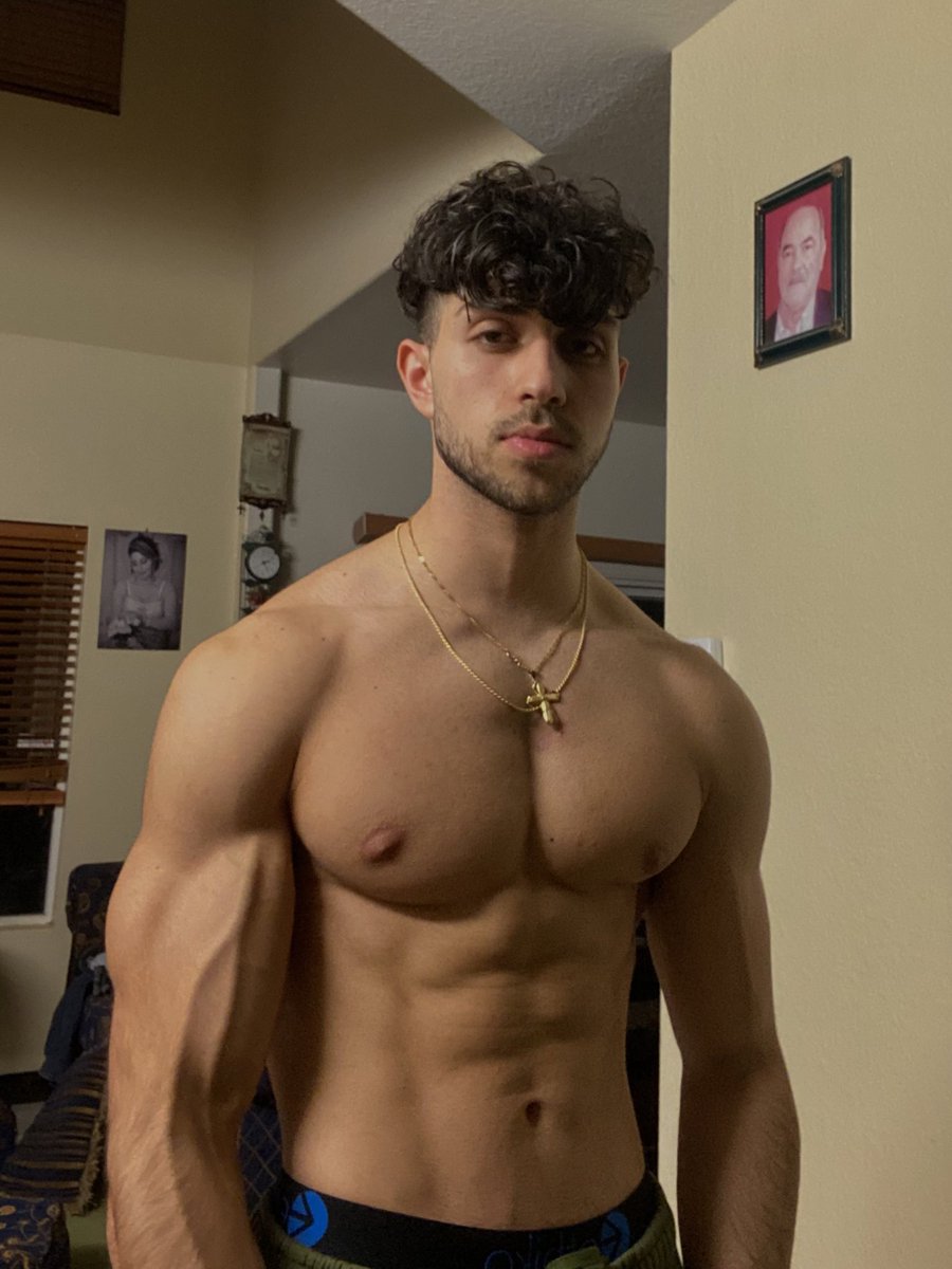 elihanounn's tweet photo. feeling pumped😮‍💨 https://t.co/dq510EOuCc